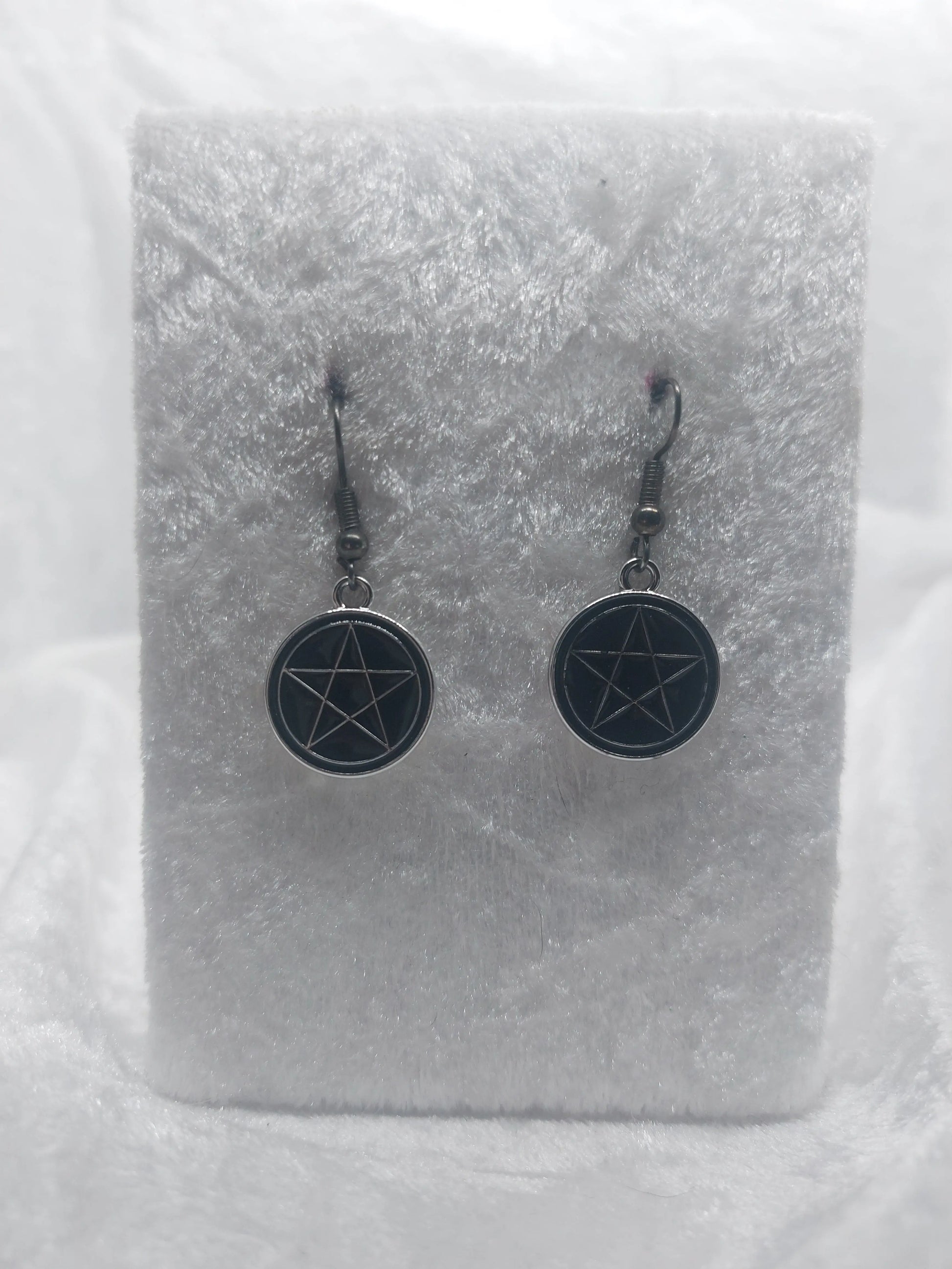 Black and Silver Pentagram Circle Earrings 1118Markets